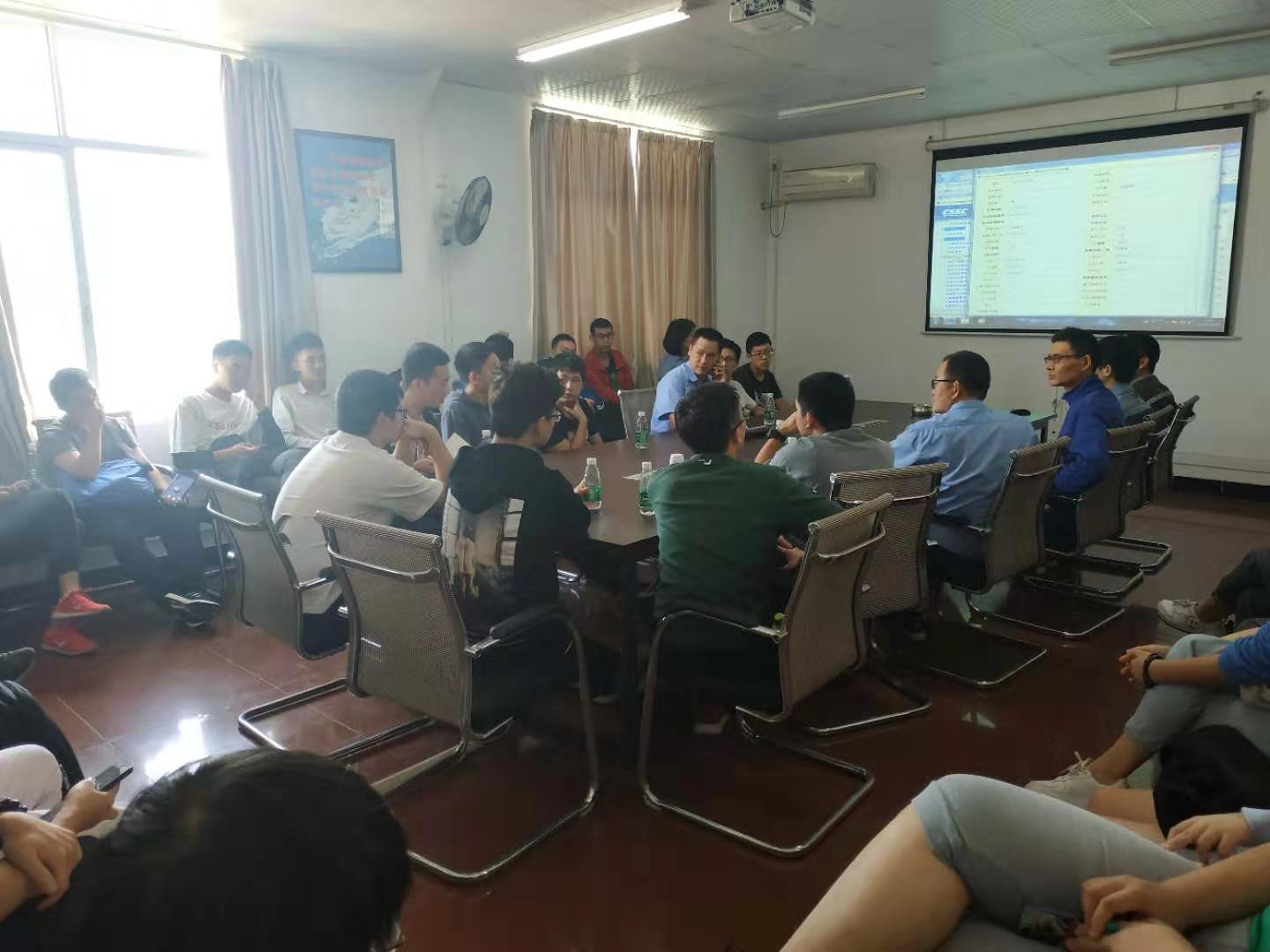 【校企交流謀發(fā)展 合作雙贏譜新篇】華南理工大學師生到重工公司學習交流
